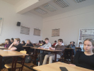 Výklad i experimenty studenty zaujaly